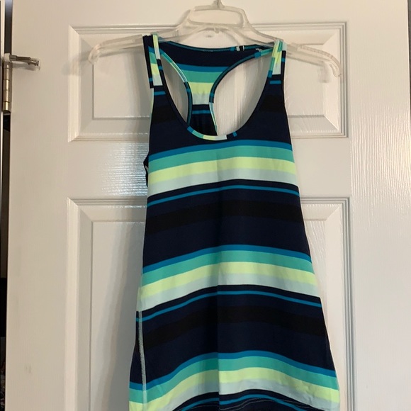 Lululemon cool racerback size 8 - Picture 2 of 3